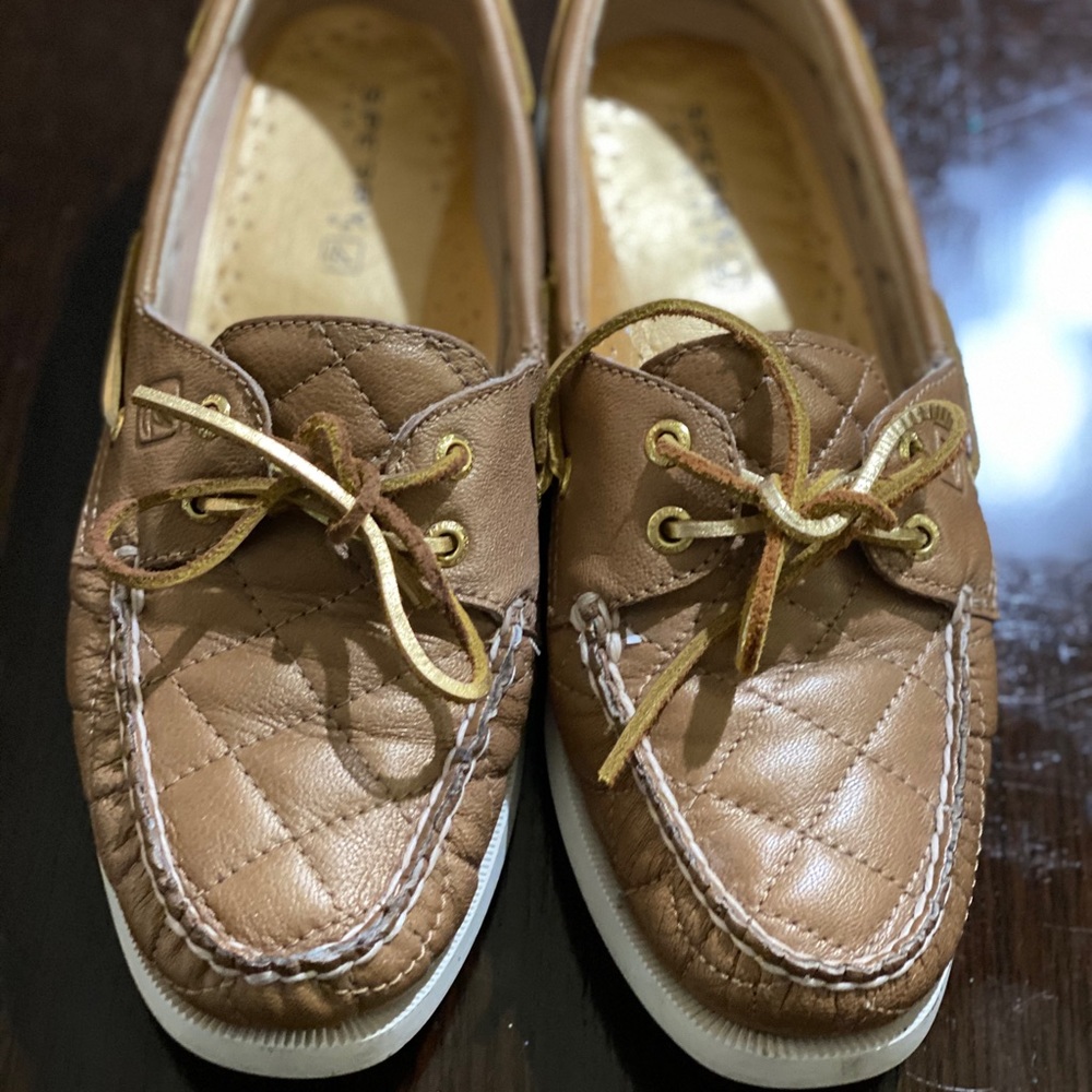Sperrys cognac quilted boat shoes
